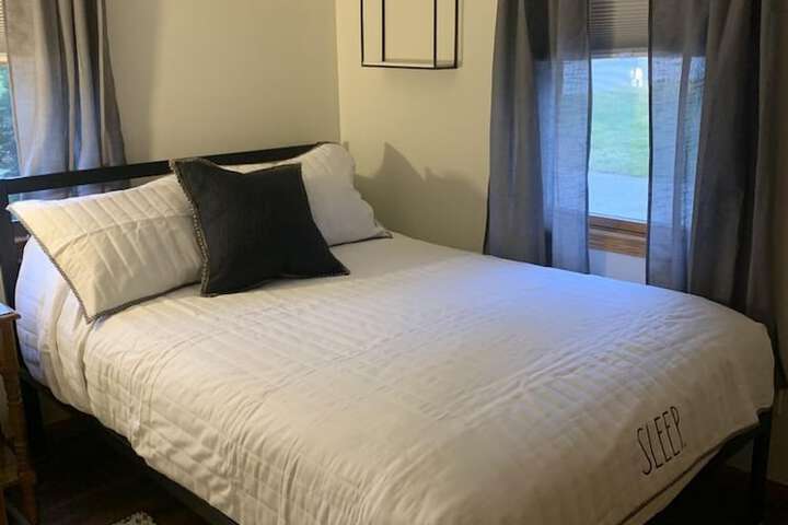 Room 57 of 128