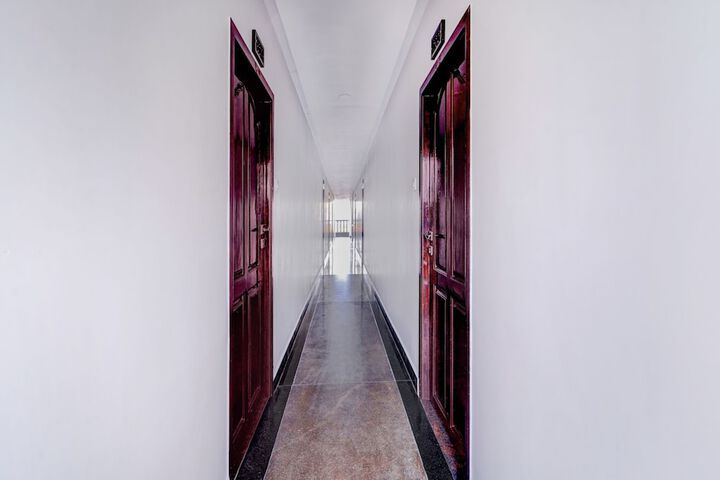 Exterior of Itsy Hotels Prakasam Residency