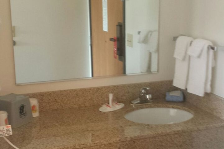 Bathroom sink