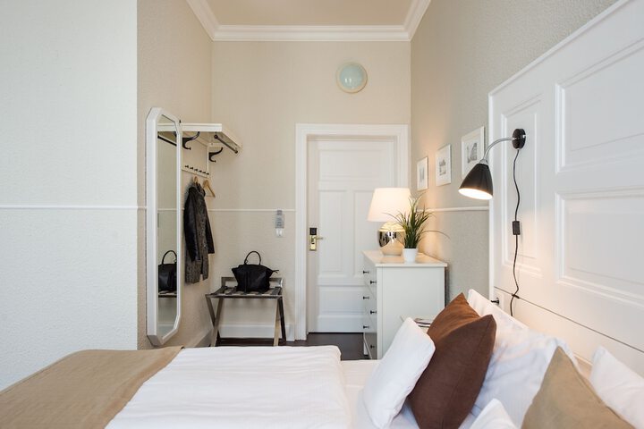 Room 21 of 69
