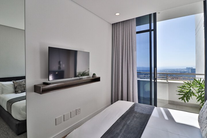 Room 15 of 60
