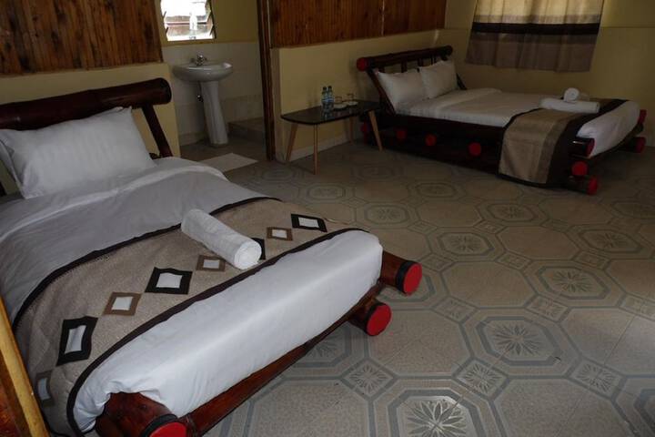 Room 10 of 24