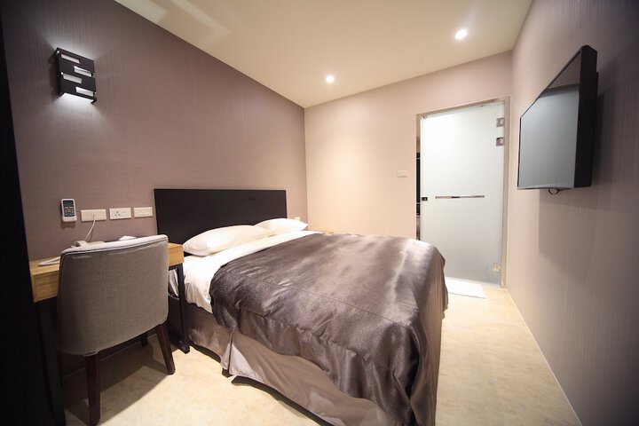 Room 12 of 31