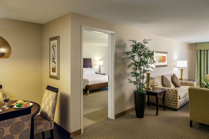 Room 7 of 25