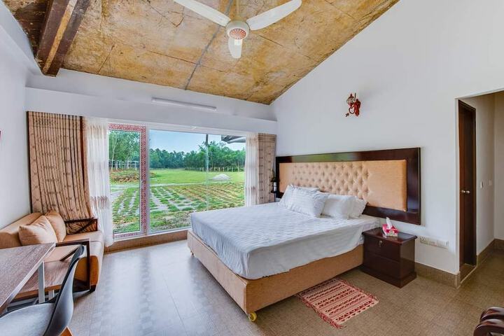 Room 2 of 13
