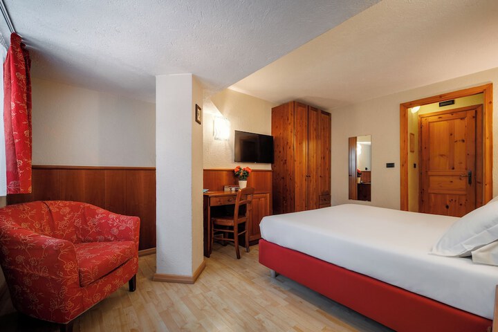 Room 25 of 111