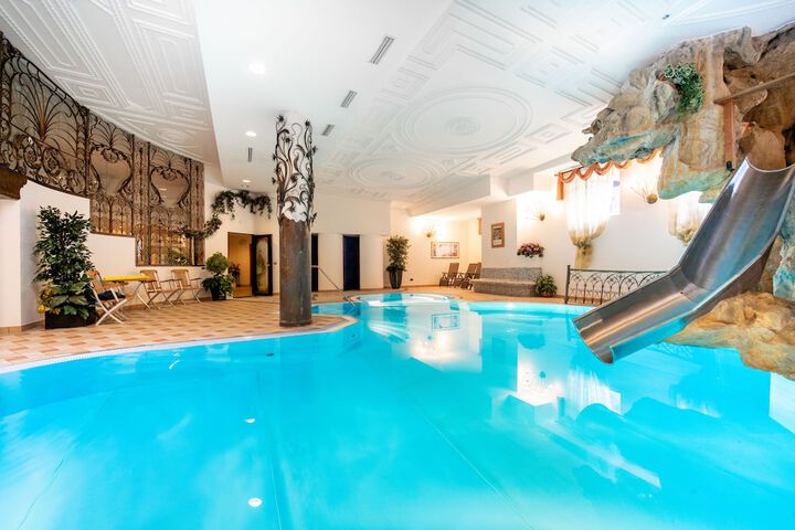 Pool 16 of 36