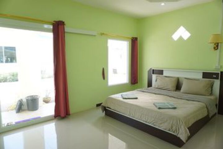 Room 13 of 29