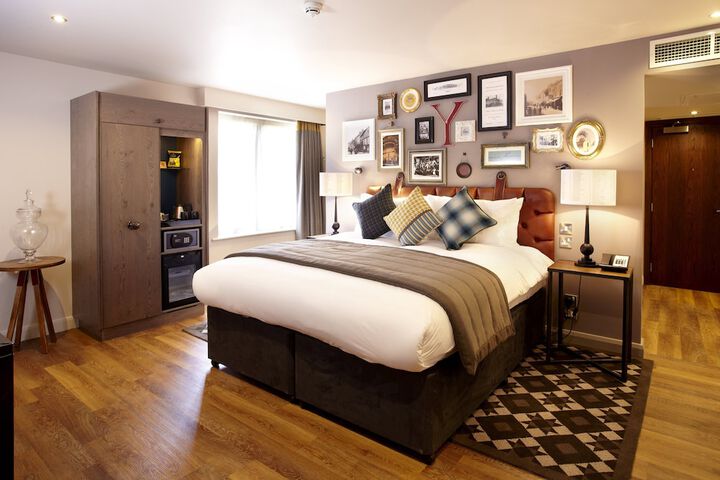 Room 43 of 90