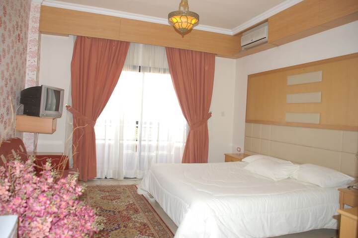 Room 19 of 52