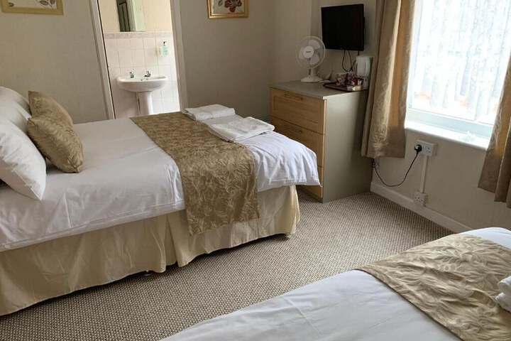 Room 17 of 51
