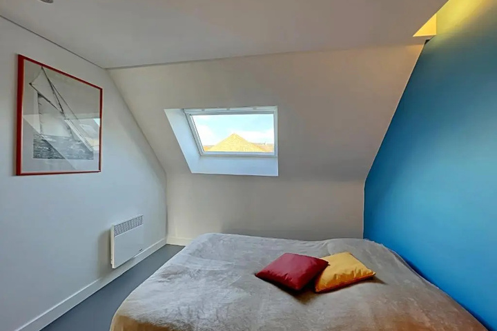Room 3 of 13