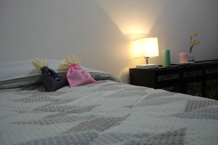 Room 4 of 36