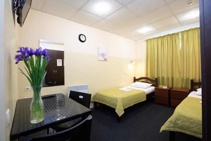 Room 12 of 35