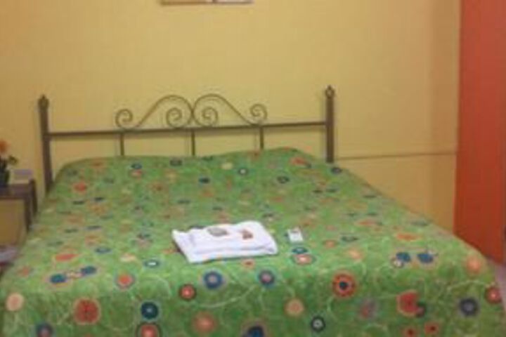 Room 7 of 34