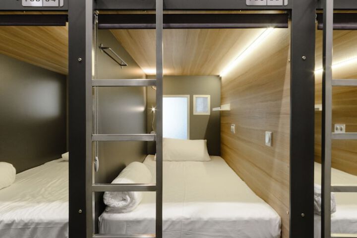 Room 2 of 34