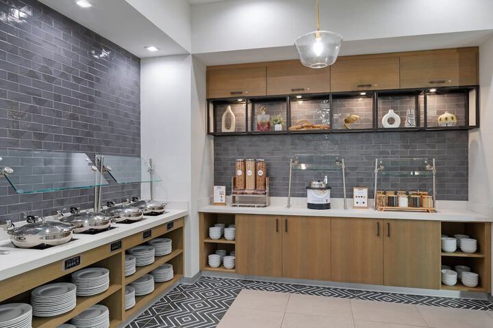 Breakfast/Coffee Service 41 of 50