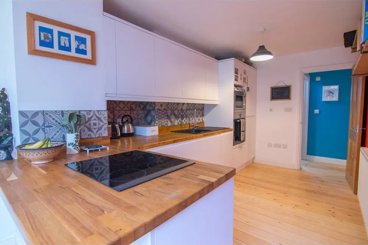Spacious 2BR Garden Flat for 6 in Bristol