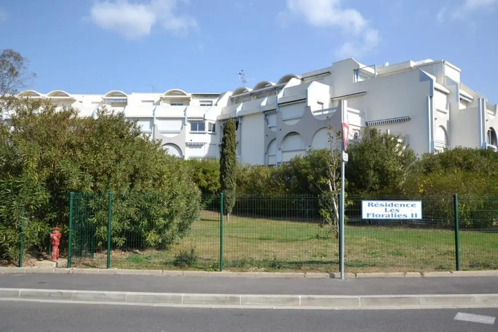 Image of T2 Cabine 6 couchages proche plage avec 2 piscines