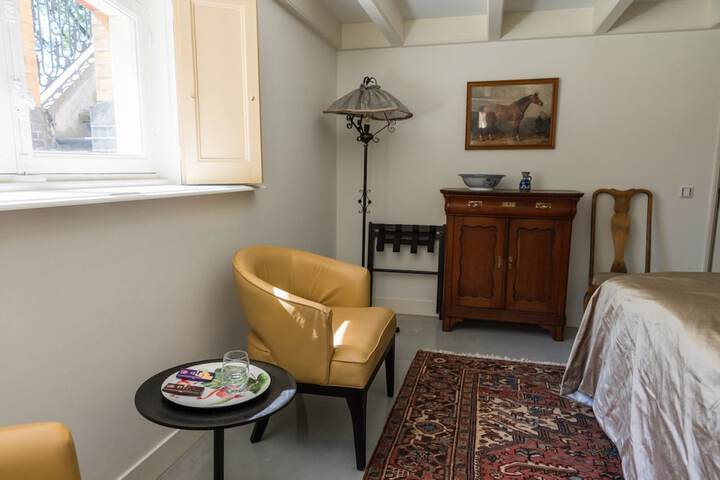 Room 15 of 19