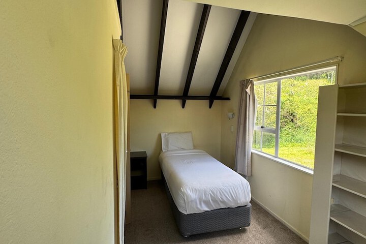 Room 10 of 46