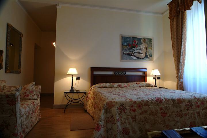 Room 25 of 113