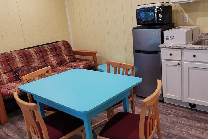 Room 240 of 646