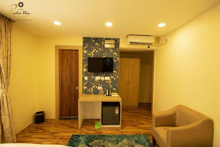Room 4 of 23
