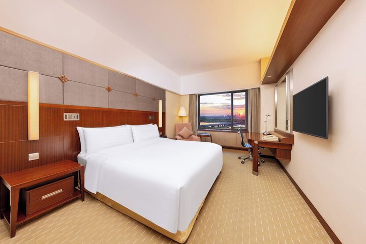 Room 35 of 110
