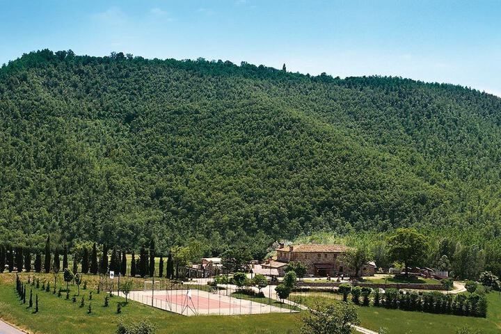 Tennis court
