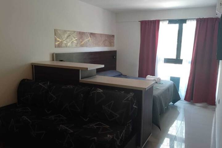 Room 10 of 37