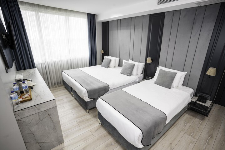 Room 16 of 41