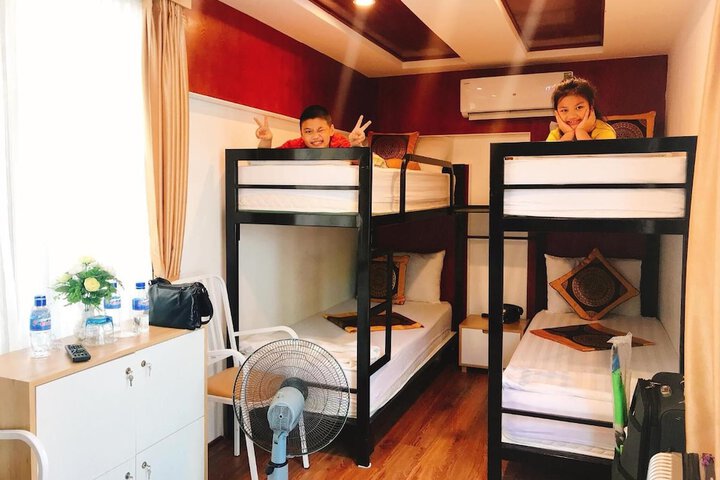 Room 10 of 71