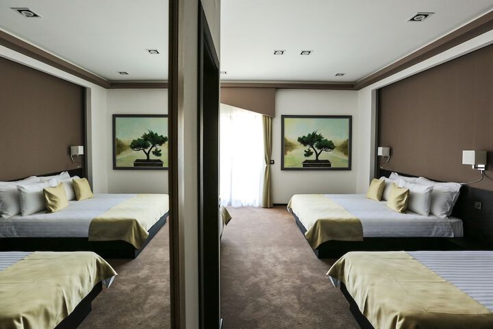 Room 7 of 86