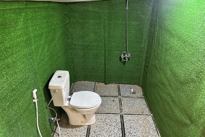 Room 2 of 24