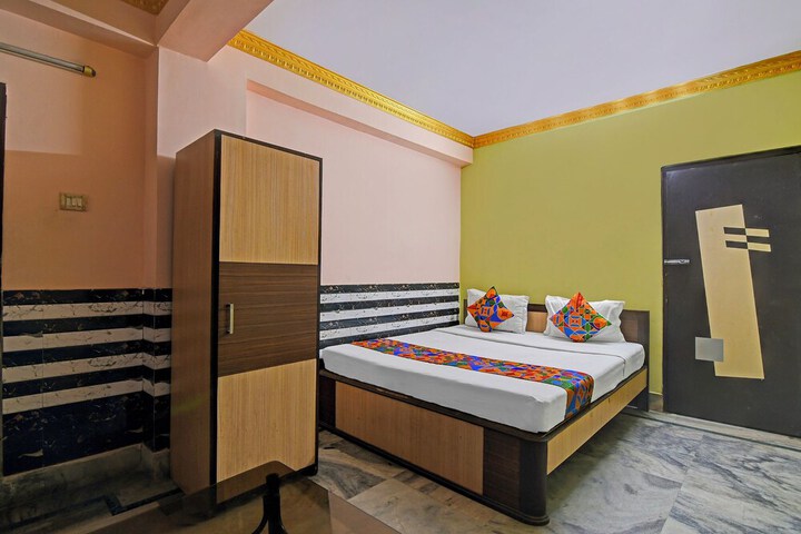 Room 18 of 24