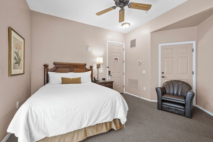 Room 4 of 70