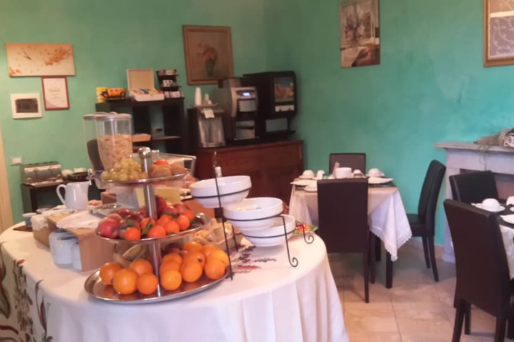Breakfast/Coffee Service 35 of 53