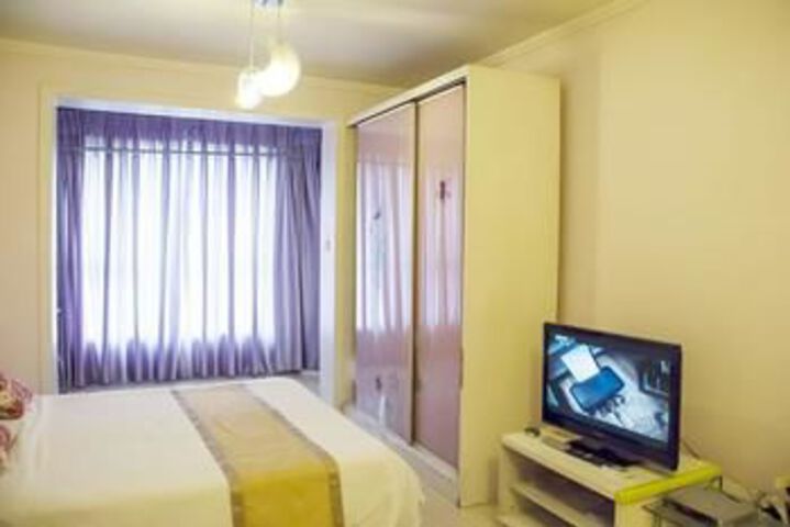 Room 15 of 40