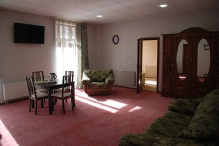 Room 16 of 24