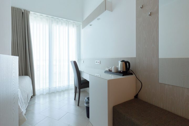 Room 60 of 175