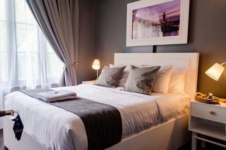 Room 2 of 42