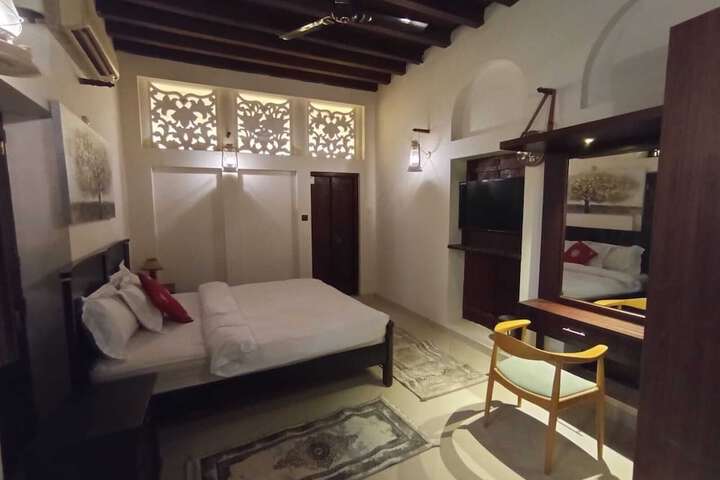 Room 29 of 48