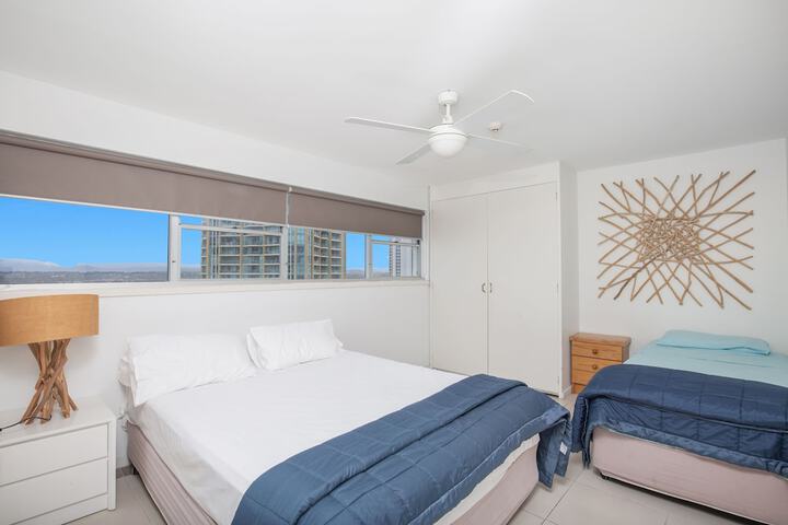 Room 21 of 122