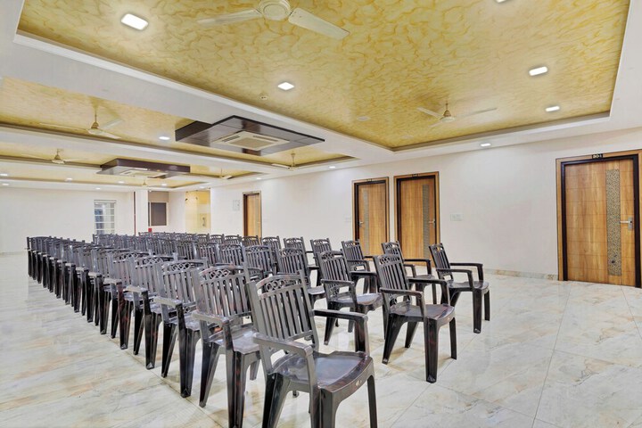 Ballroom/Hall 38 of 40