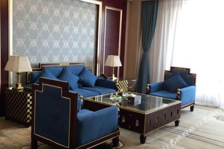 Tianshui Huachen Hotel