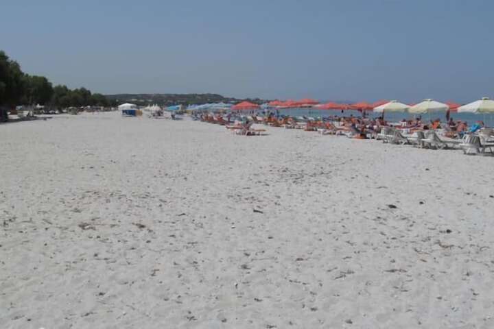 Beach 36 of 39