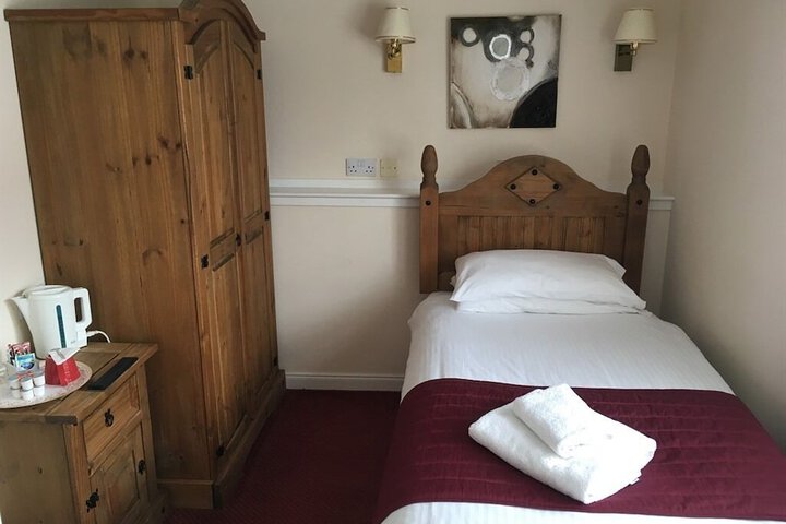 Room 9 of 23