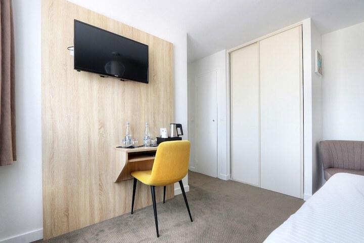 Room 26 of 59