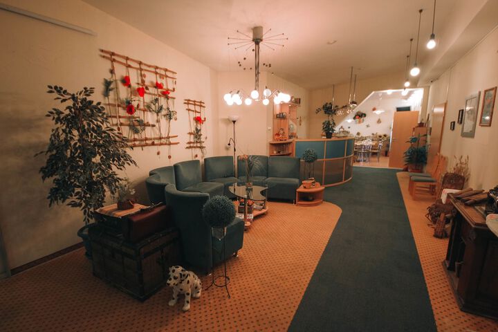 Hotel Interior 4 of 72